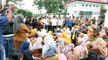 Protes Pelamar PPPK, Bupati Madina sebut Tahun 2024 Diangkat ASN Tanpa Dites