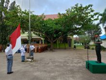 Dandim 0103 Aceh Utara Pimpin Upacara Bendera di SMU Negeri 2 Lhokseumawe