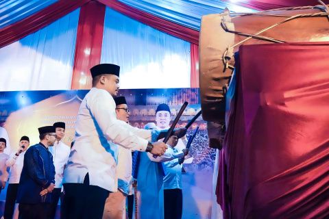 Bobby Nasution Tabuh Bedug Takbiran Iduladha Bersama Wakil Wali Kota, Forkopimda, dan Ulama
