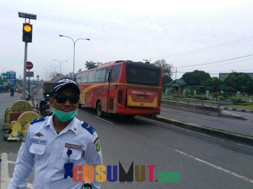 Petugas Dishub Medan tak Mampu Tertibkan Bus