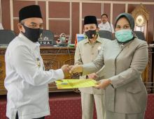 Delapan Fraksi Setujui Ranperda menjadi Perda Kabupaten Labuhanbatu