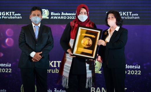 Eksklusif! XL Axiata Raih Apresiasi Bisnis Indonesia Award 2022 & Service Quality Award 2022