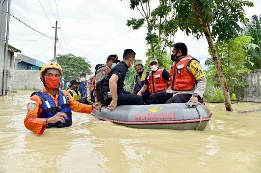 Dampak Banjir, PT Kereta Api Batalkan Perjalanan Tebing Tinggi - Siantar