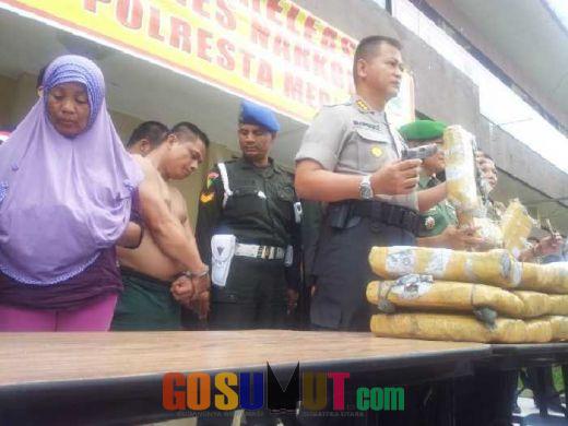 Oknum TNI Kawal Pengiriman 30 Bal Paket Ganja Kering di Tangkap Polisi