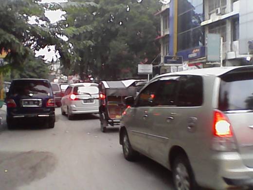 Sore Hari, Lalu lintas Kota Medan Padat Merayap