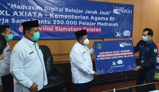 XL Axiata Salurkan 250.000 Paket Internet Gratis untuk Pelajar Madrasah di Sumsel