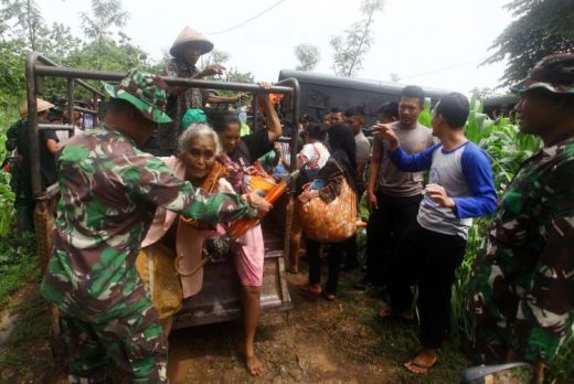 19 Warga Tewas, Ribuan Rumah Terendam Banjir