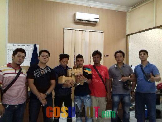 Polisi Amankan 2 Kurir 13 Kilogram Ganja dari Aceh