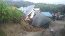 Satu Unit Rumah di Desa Nagara Karo Roboh Diterjang Angin Kencang